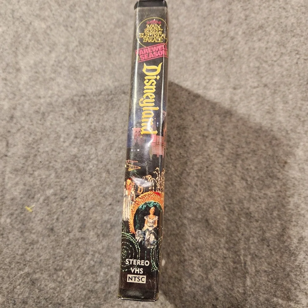 Vintage Disneyland Main Street Electrical Parade Farewell Season 1996 VHS Video‎